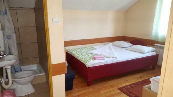 Pansion Sunce Hotel Sarajevo Ngoại thất bức ảnh